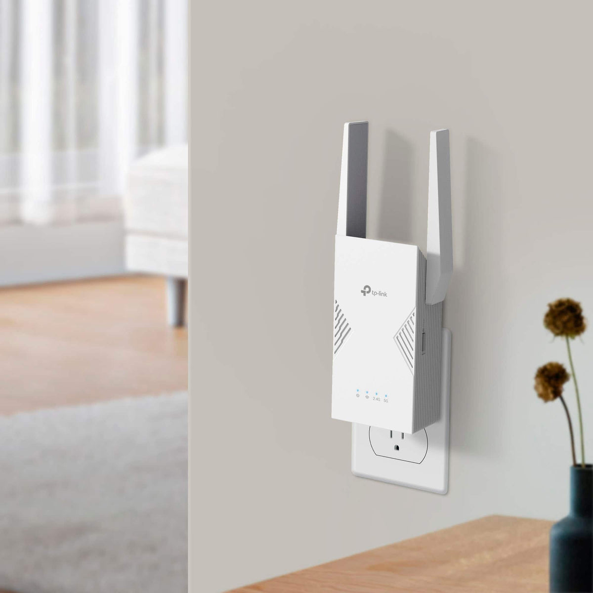 TP-Link - BE3600 Wi-Fi 7 Range Extender - White
