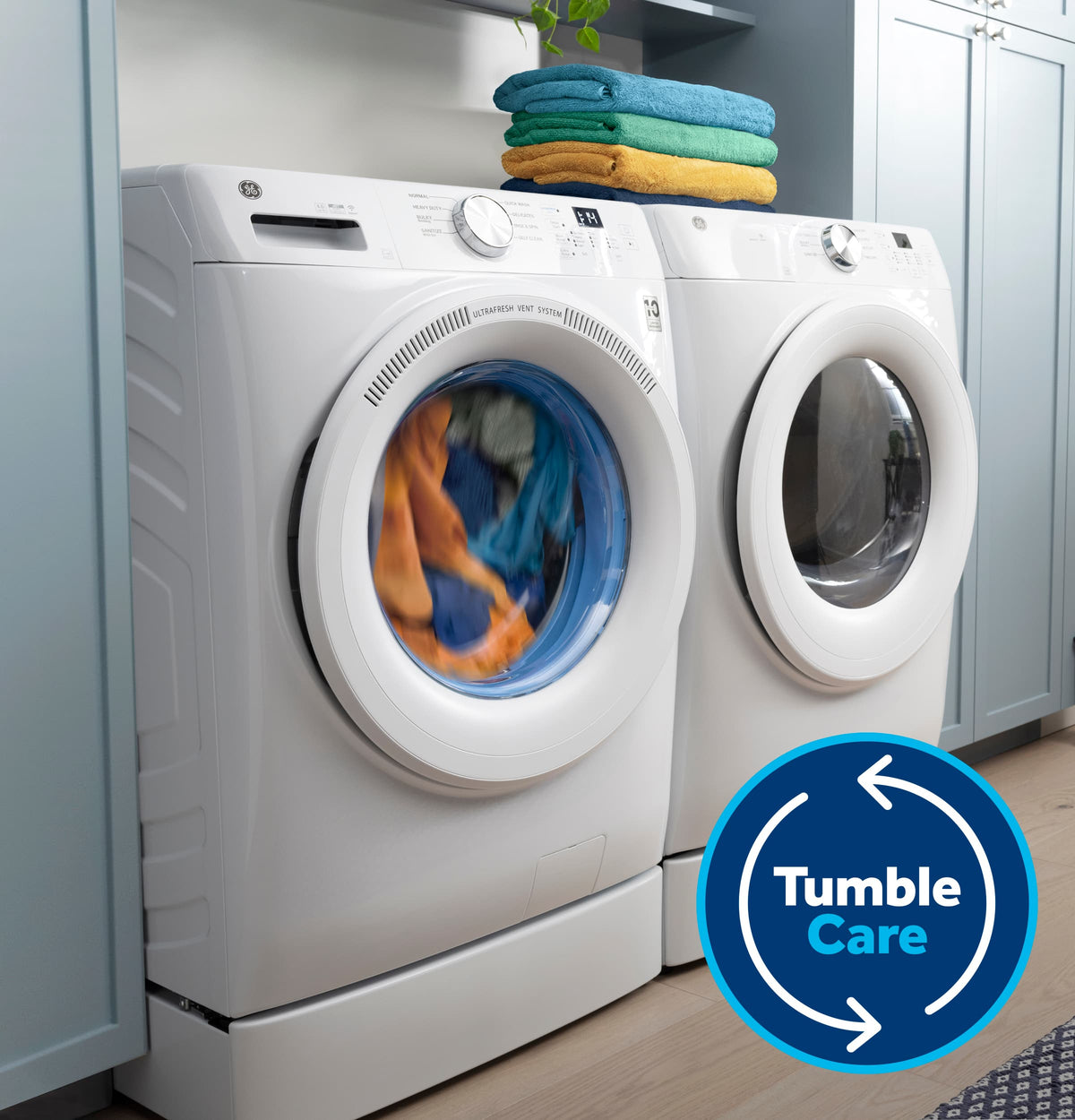 GE - 5.0 Cu. Ft. Stackable Smart Front Load Washer with Steam, SmartDispense and Odorblock Ultra Fresh Vent System - Carbon Graphite
