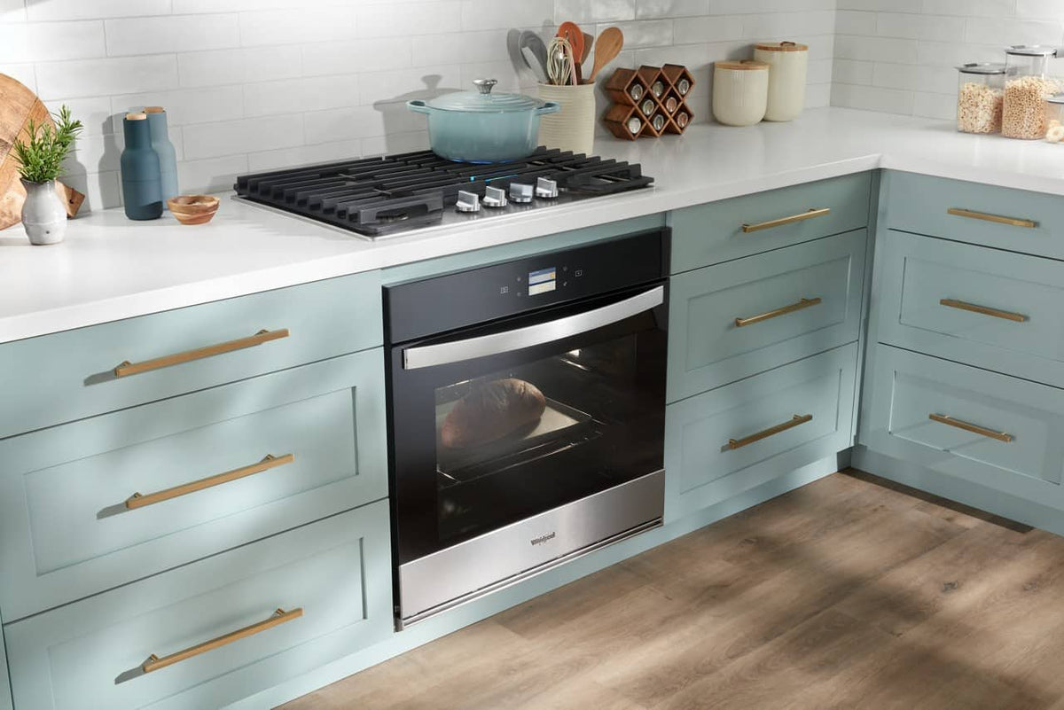 Whirlpool - 36 in. Wide 5 burners Built-In Gas Cooktop with EZ-2-Lift Hinged Cast-Iron Grates - Stainless Steel