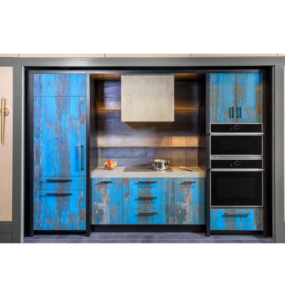 Monogram - 30" Built-In Single Electric Convection Wall Oven with Precision Cooking and LCD Controls - Stainless Steel