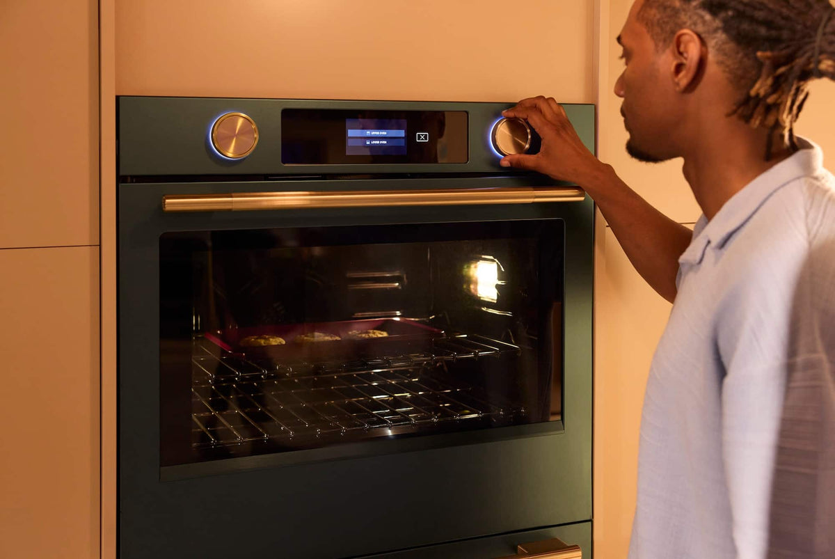 KitchenAid - 30" Smart Built-In Electric Combination Wall Oven with Microwave and Intelligent Cooking Camera - Stainless Steel