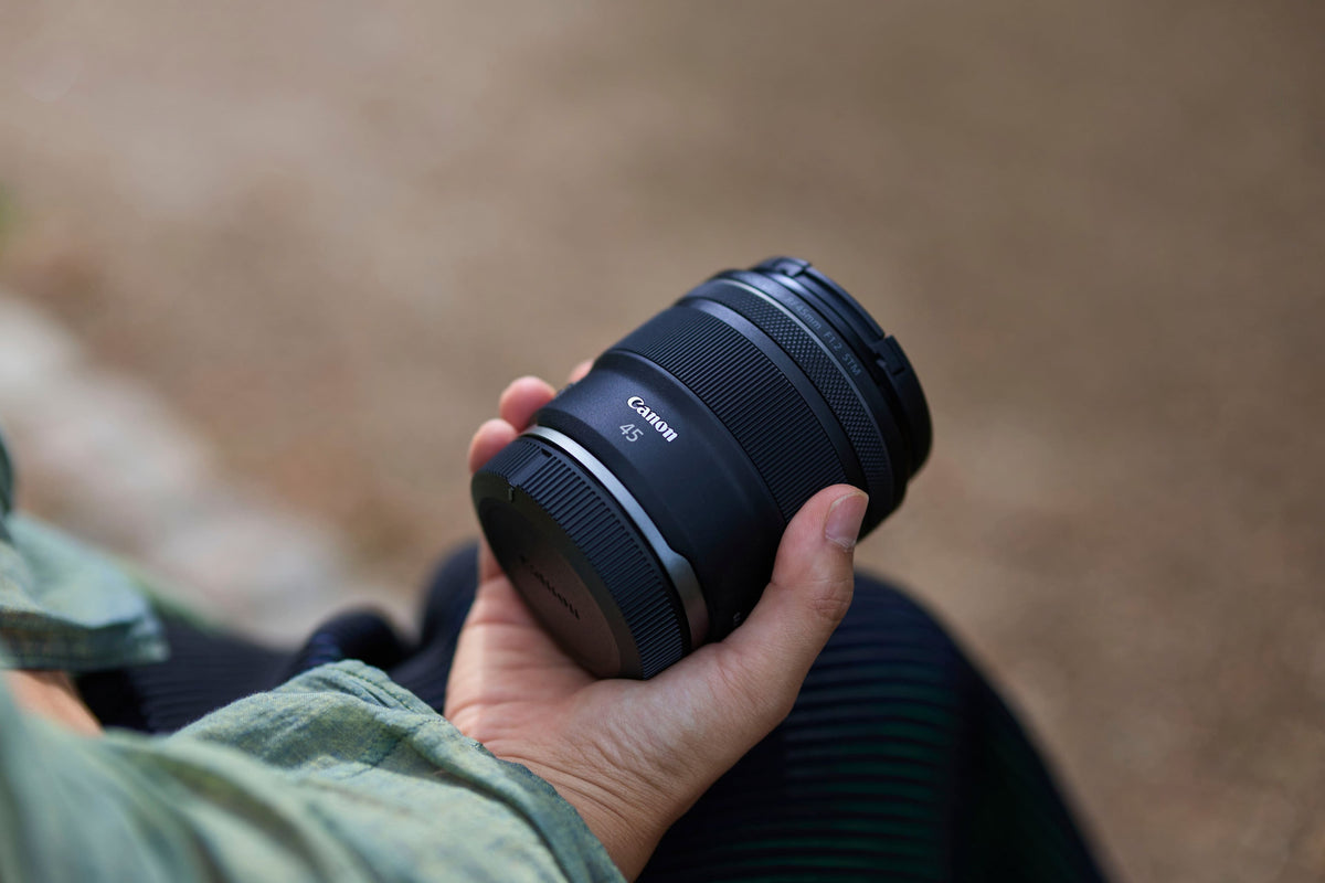Canon - RF45mm F1.2 STM Standard Prime Lens for EOS R-Series Cameras - Black