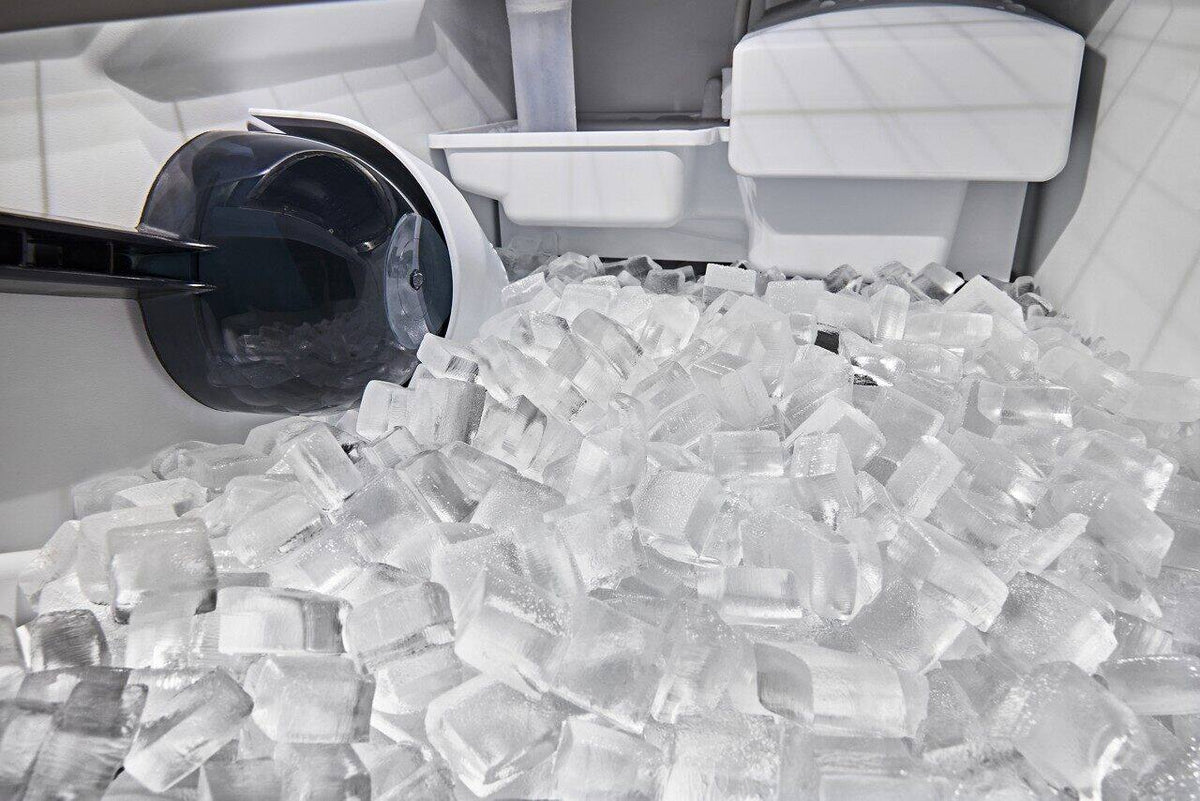 JennAir - 14.9" 24.9-Lb. Built-In Icemaker - Custom Panel Ready