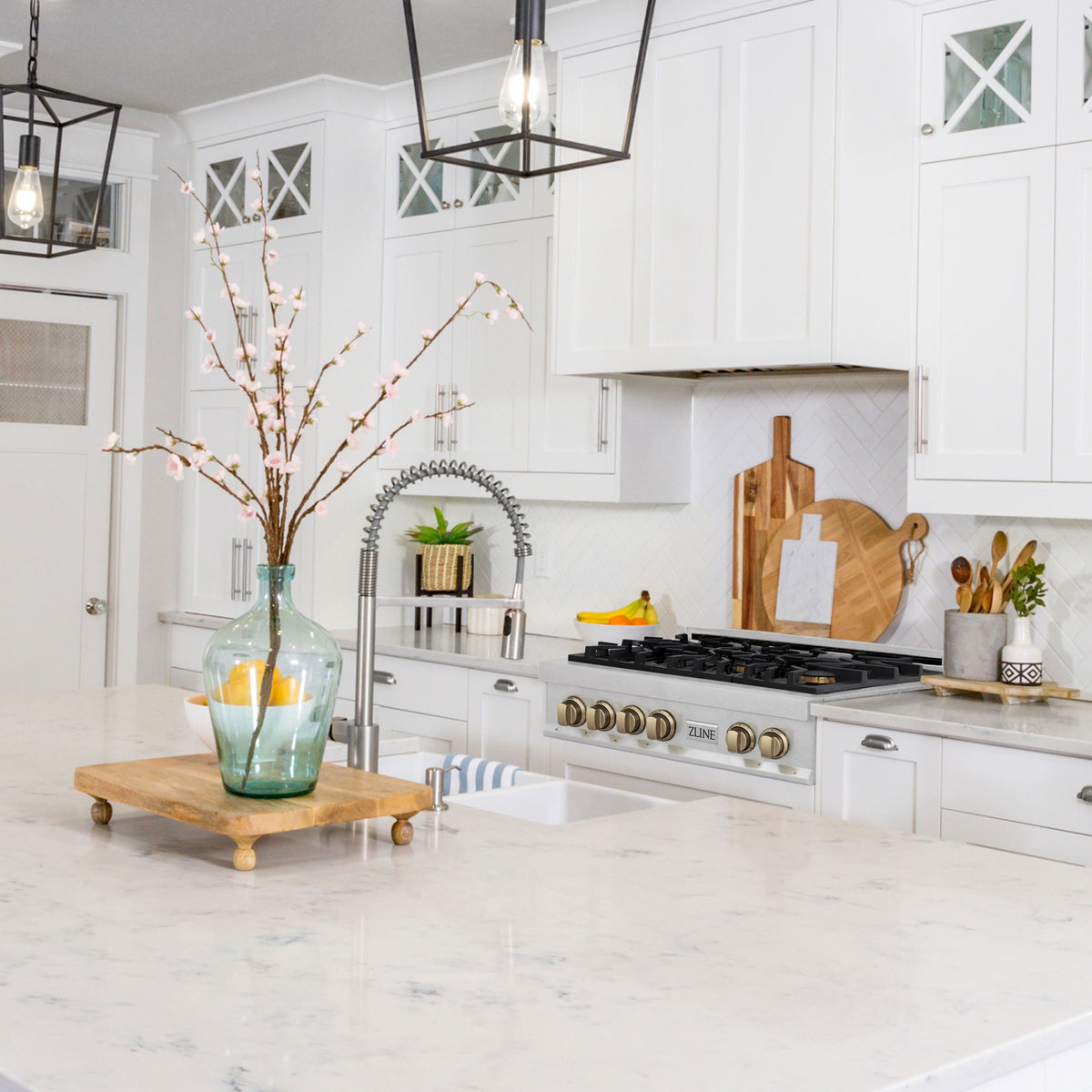 ZLINE - Autograph 36 in. Legacy Gas Rangetop with 6 Burners in Satin Steel with Bronze Accents - Satin Stainless Steel