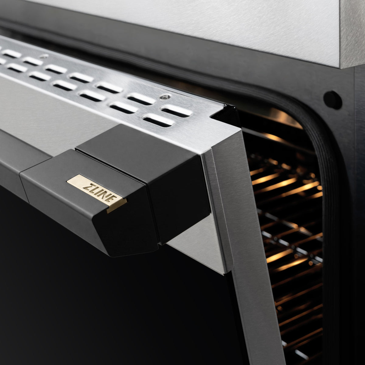 ZLINE - Autograph 36 in. 5.2 cu. ft. Marino Freestanding Induction Range with 5 Burners in Satin Steel with Black Accents - Satin Stainless Steel
