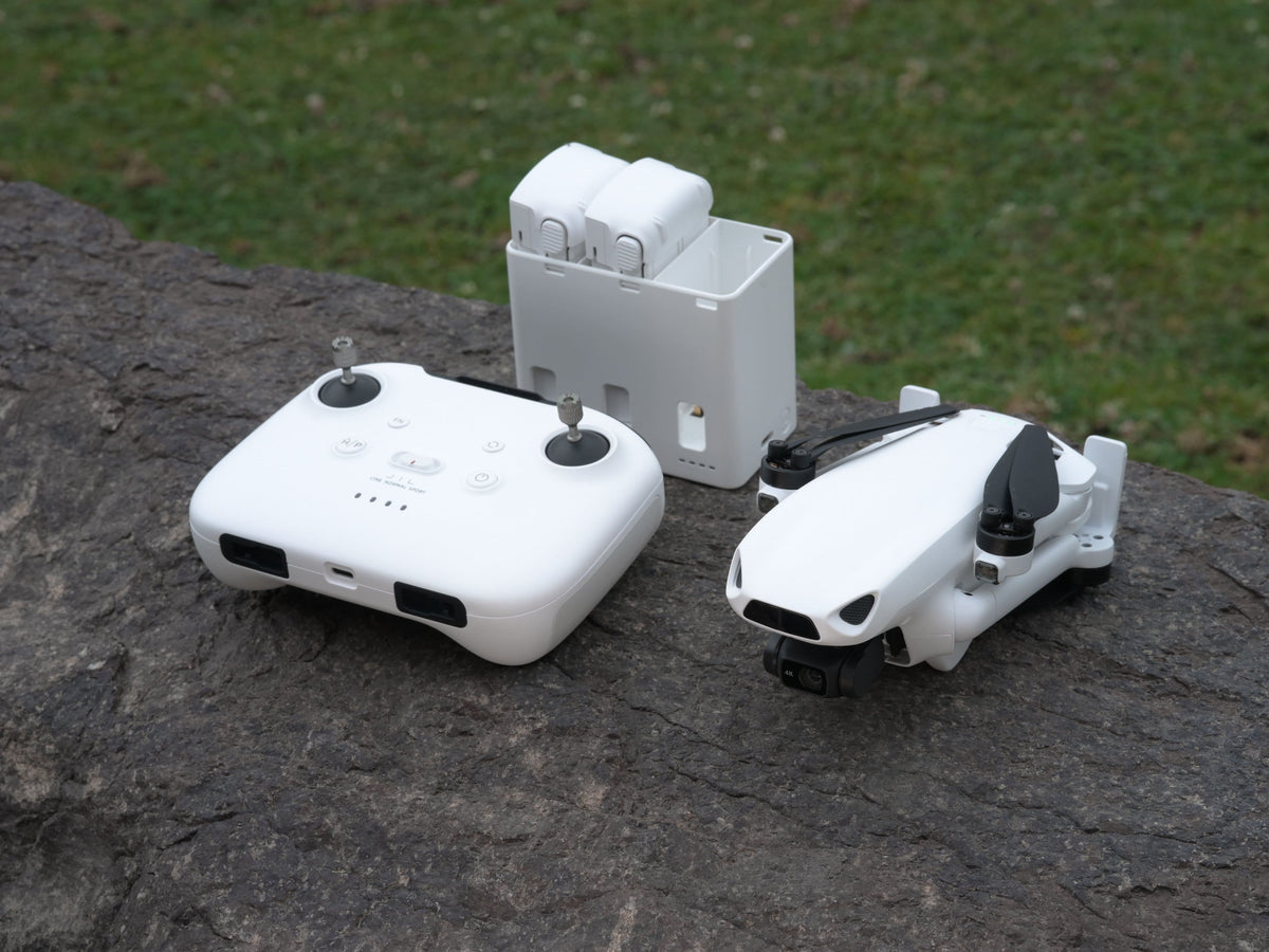 SKYROVER - S1 Fly More Combo 8K Drone with Remote Controller - White