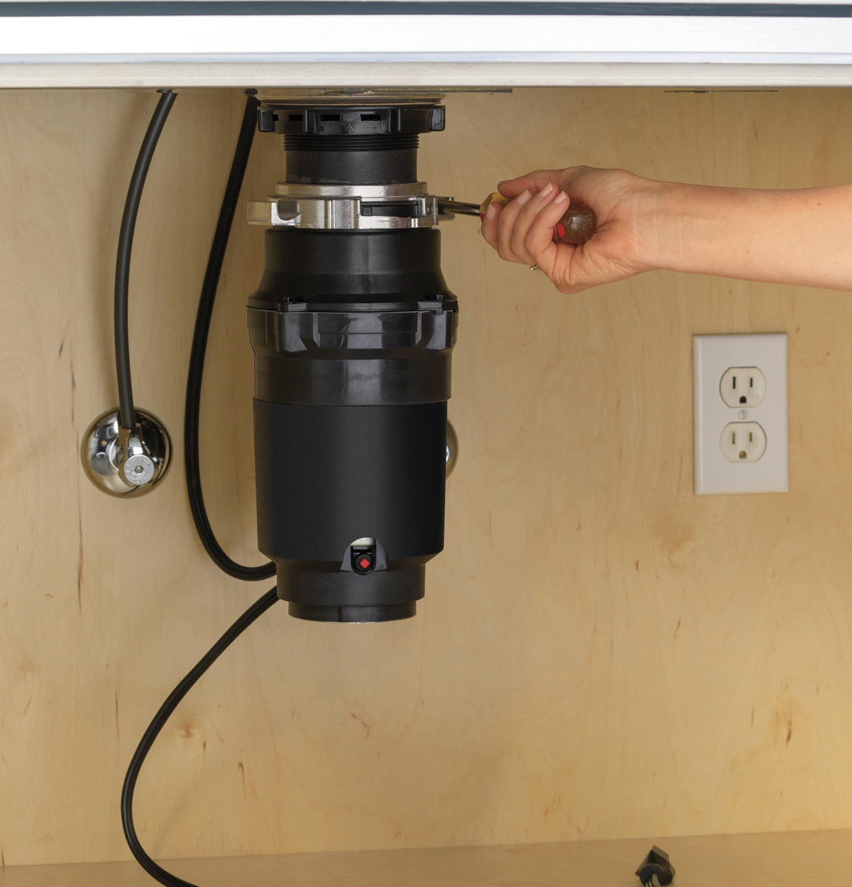 GE - 1/3 HP Continuous Feed Garbage Disposer - Black