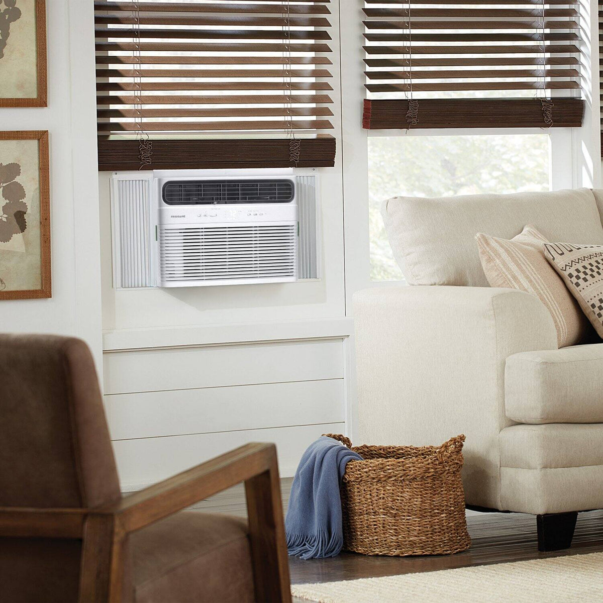 Frigidaire - 115V 8,000 BTU 350 Sq. Ft. Smart Window Air Conditioner with 3,500 BTU Supplemental Heat Function - White