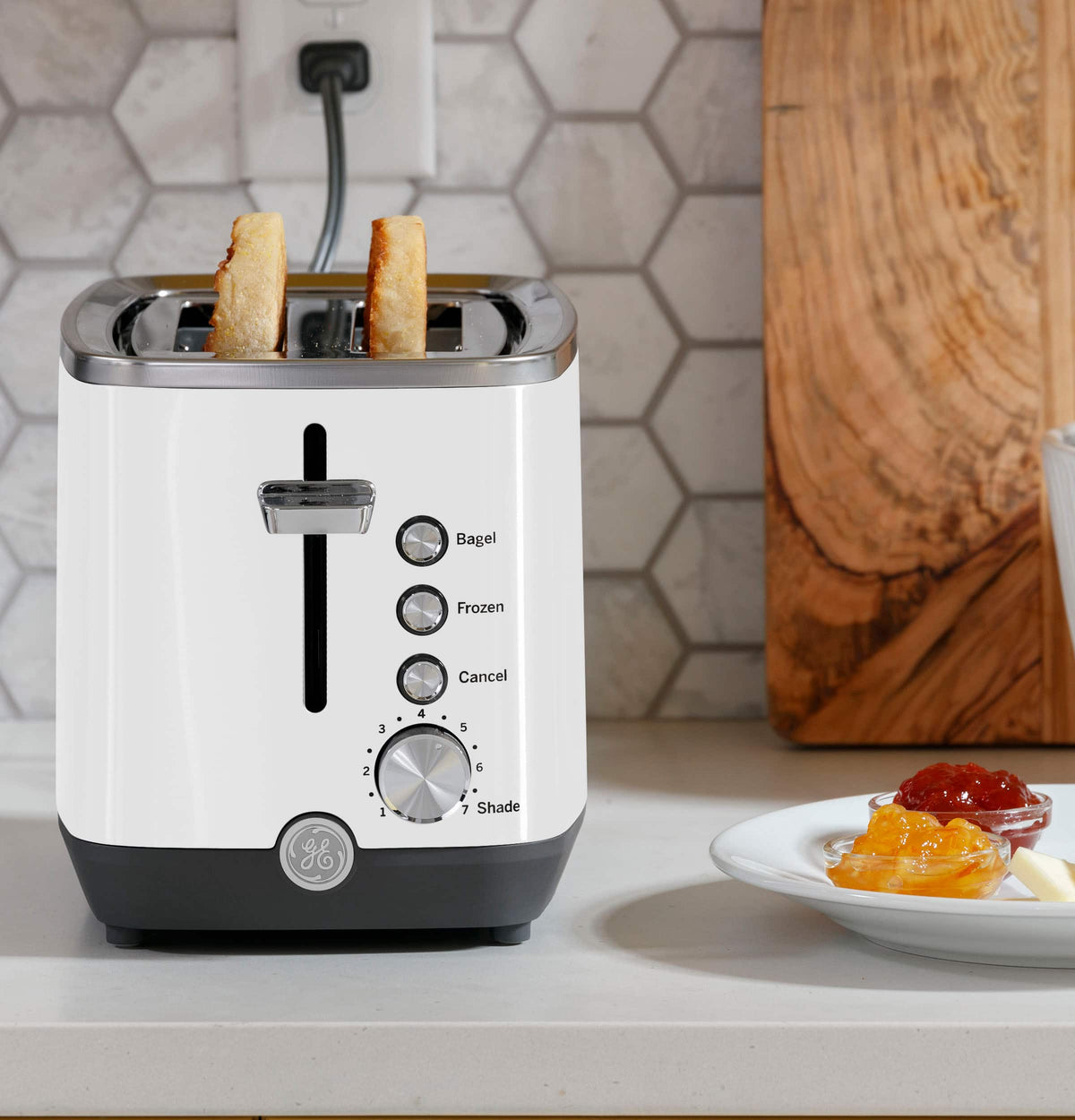GE - 2-Slice Toaster with 7 Shade Settings and Extra Wide Slots - Snow White