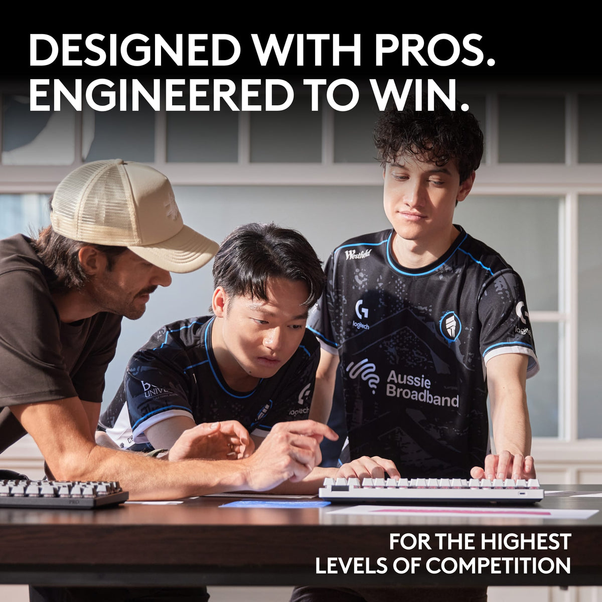 Logitech - PRO X TKL LIGHTSPEED Wireless Mechanical Tactile Switch Gaming Keyboard with LIGHTSYNC RGB for PC - Magenta
