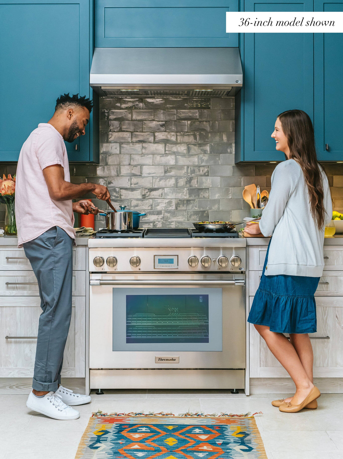 Thermador Masterpiece - 48 inches - Externally Vented & Recirculating - Wall Range Hood - Stainless Steel