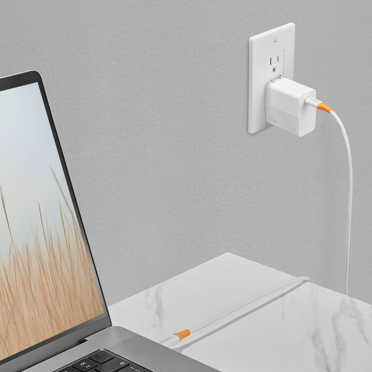 Insignia™ - 100W USB-C GaN Wall Charger for MacBook Pro, MacBook Air, iPads, Galaxy tablets, and other USB-C laptops and Devices - White