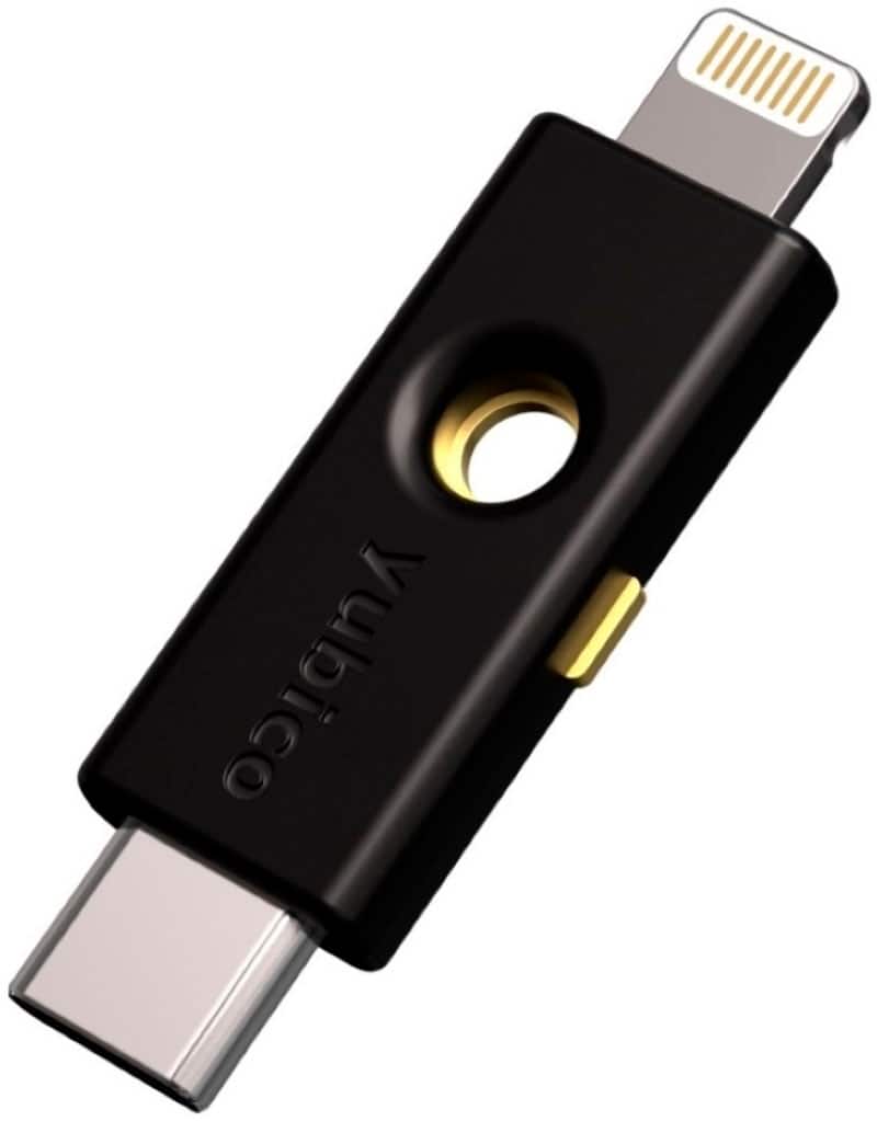 Yubico - YubiKey 5Ci - Two-Factor Authentication Security Key, Dual Connectors for Lightning/USB-C - FIDO Certified - Black