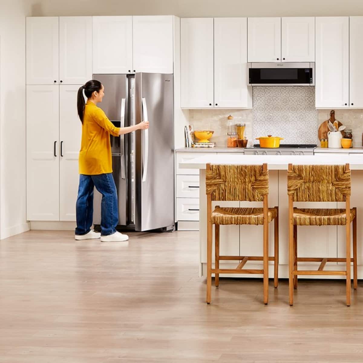 Whirlpool - 33 in. Wide 21 cu. ft. Side-by-Side Refrigerator with LED Interior Lighting - Stainless Steel