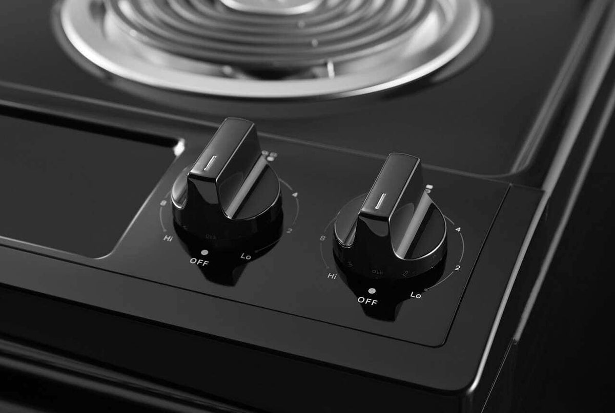 Whirlpool - 30 in. Wide 4 element 4.8 cu. ft. Electric Range - Black