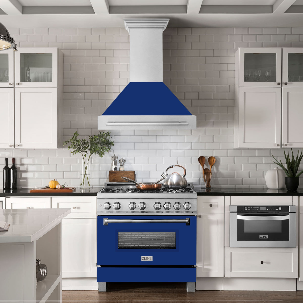 ZLINE - 30 inches - Externally Vented - Wall Range Hood - Silver