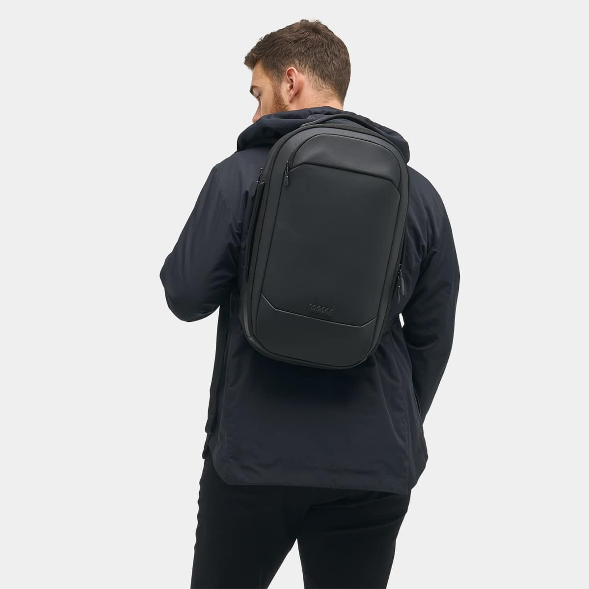 Nomatic - 15L Navigator RS Pack Premium Backpack w/ 6L Built-In Expansion, Water Resistant & Anti-Theft - Black