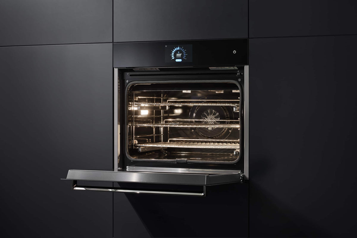 Viking - 30" RVL Built-In Single Electric Convection Oven - Black Glass