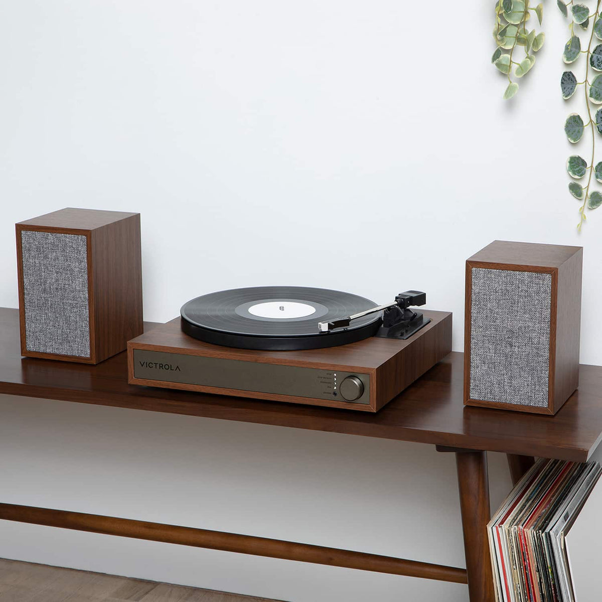 Victrola - Harmony - Walnut