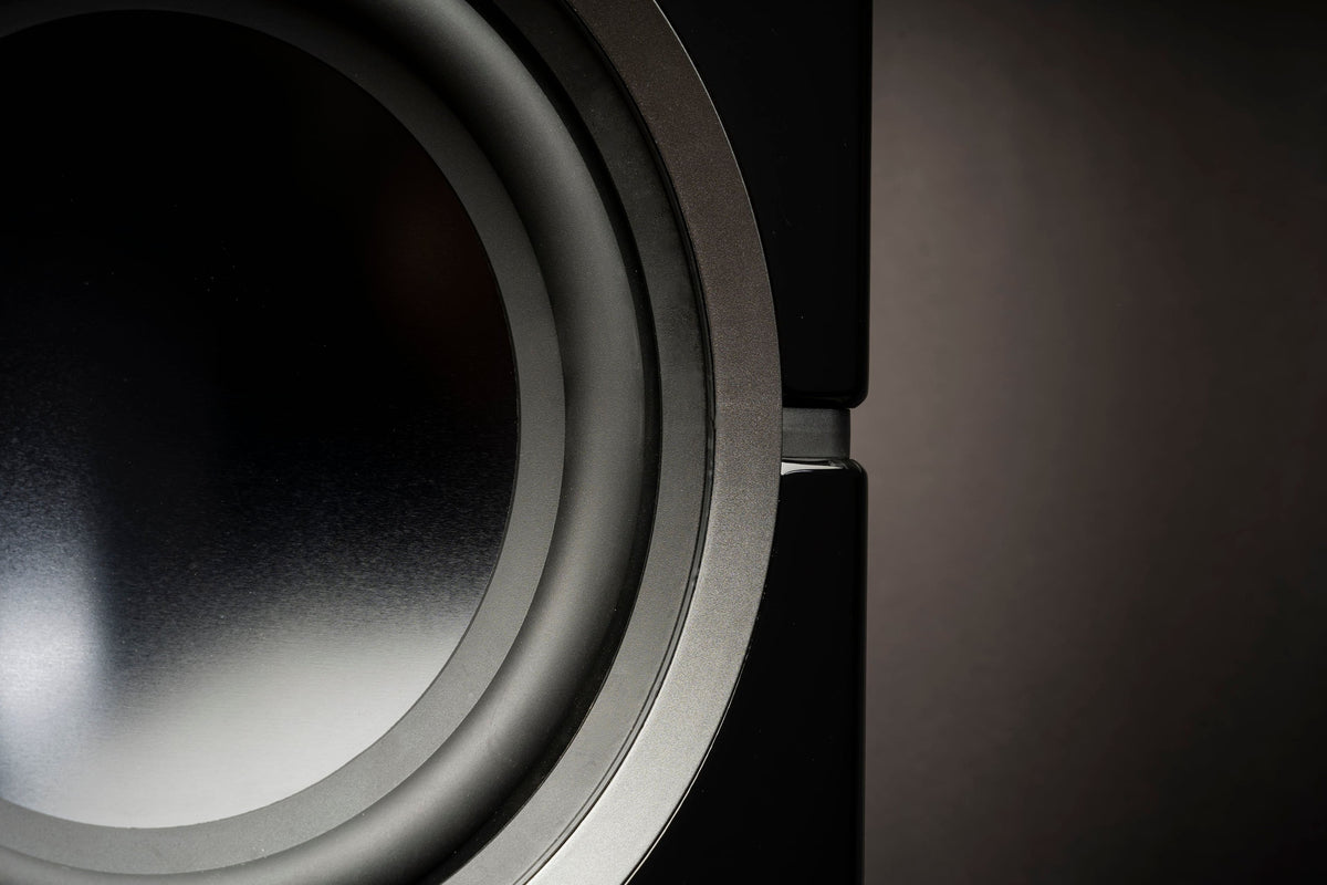 MartinLogan - Dynamo 10, 10” Sealed, Powered Subwoofer, with Magnitude MT-1kW Amplifier, Sub Control App, and Wireless Built-In - Gloss Black
