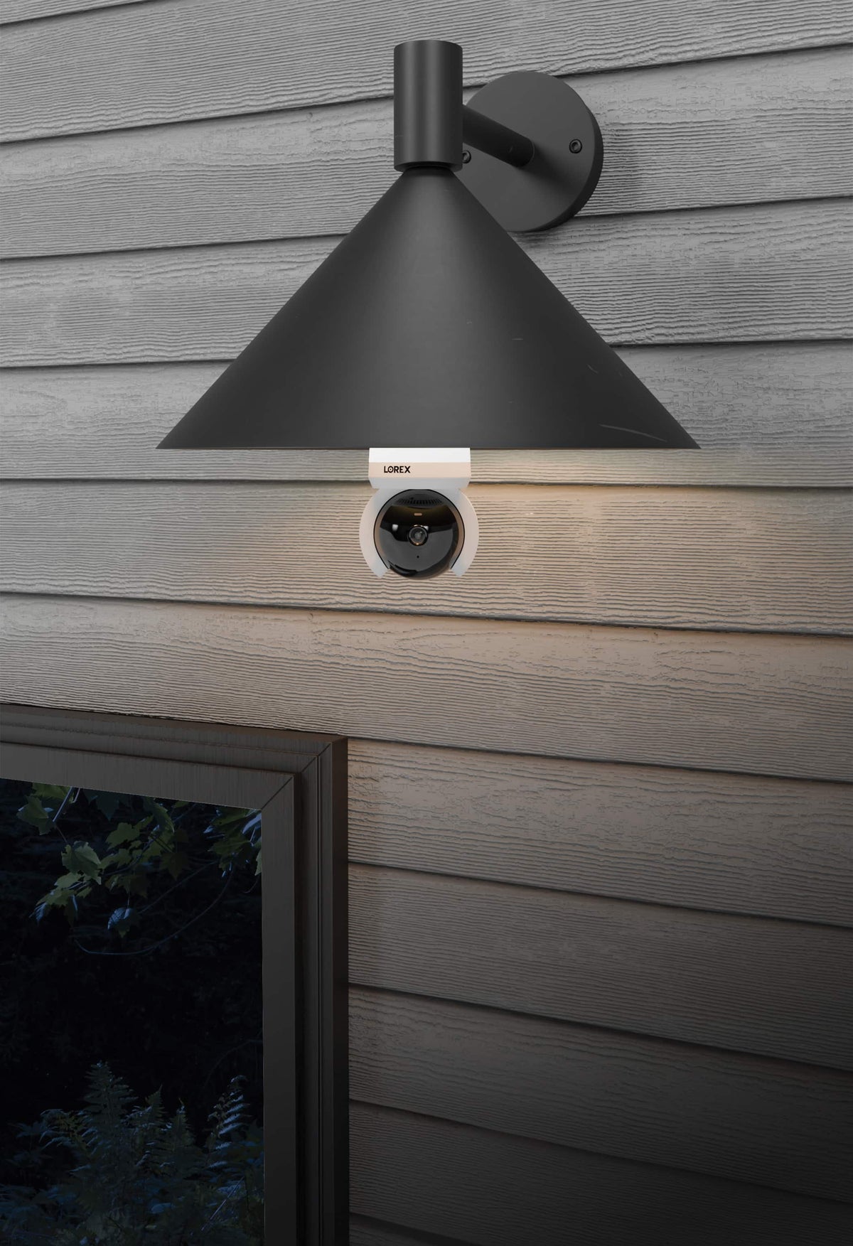 Lorex - Connect 2K Wi-Fi Smart Lightbulb Pan-Tilt Security Camera - White