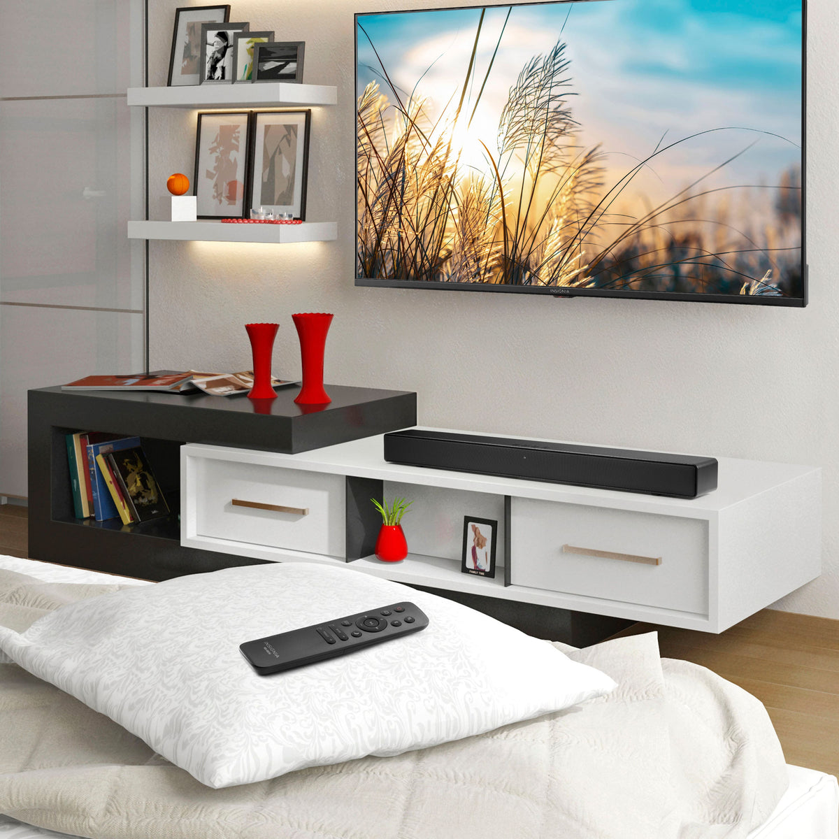 Insignia™ - 2.0 Channel Soundbar 32", Bluetooth - Black
