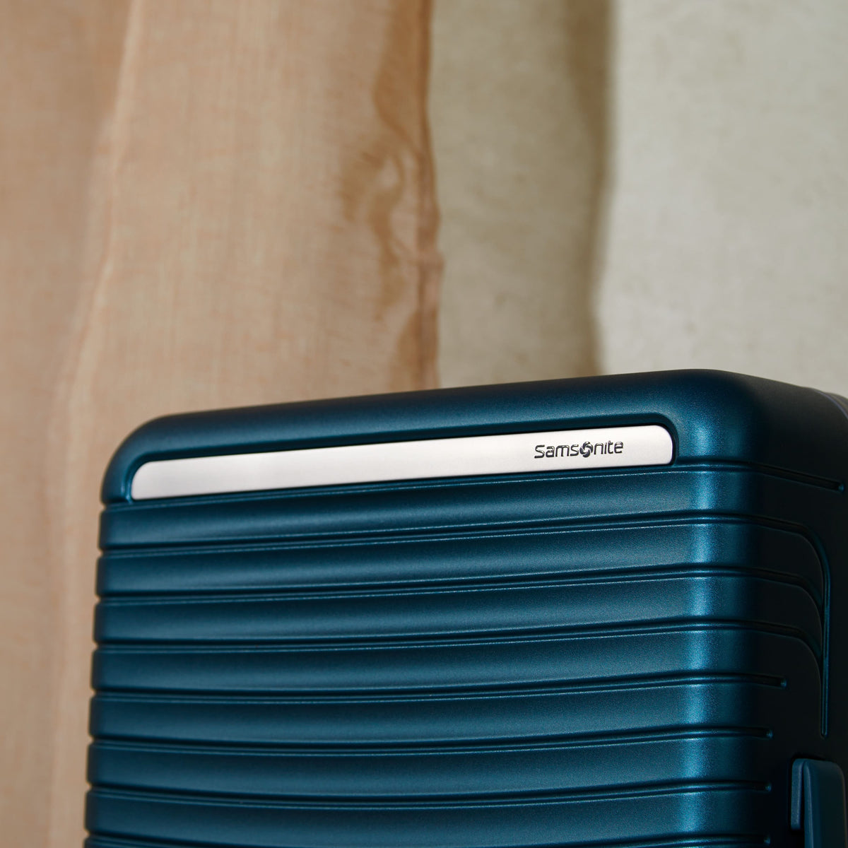 Samsonite - Framelock Max Large Spinner Suitcase - Emerald Teal
