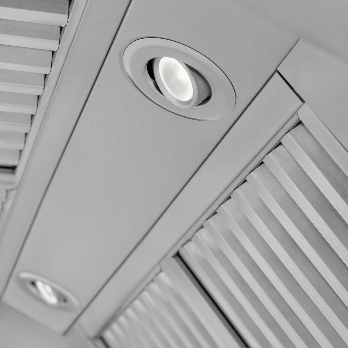 ZLINE - 30 inches - Externally Vented - Wall Range Hood - Stainless Steel