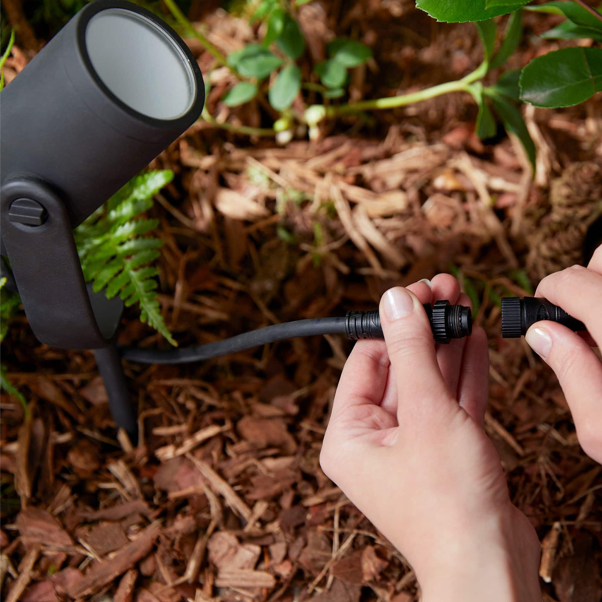 Philips - Hue Lily Outdoor Spotlight Basekit (3-pack) - White and Color Ambiance