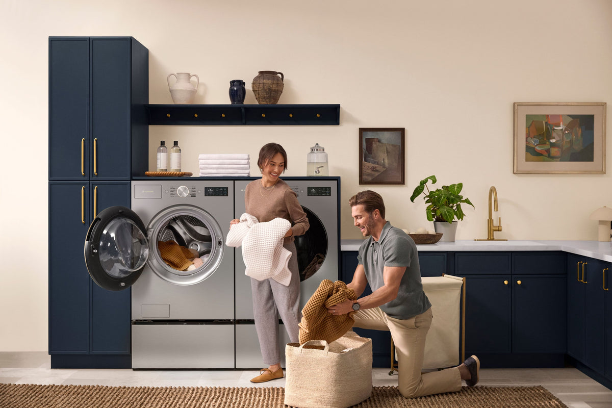 LG - SIGNATURE 5.8 Cu. Ft. Mega Capacity High-Efficiency Stackable Smart Front Load Washer with Steam and ezDispense - Platinum Steel