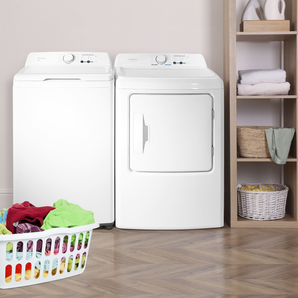 Insignia™ - 6.7 Cu. Ft. Electric Dryer with Sensor Dry - White