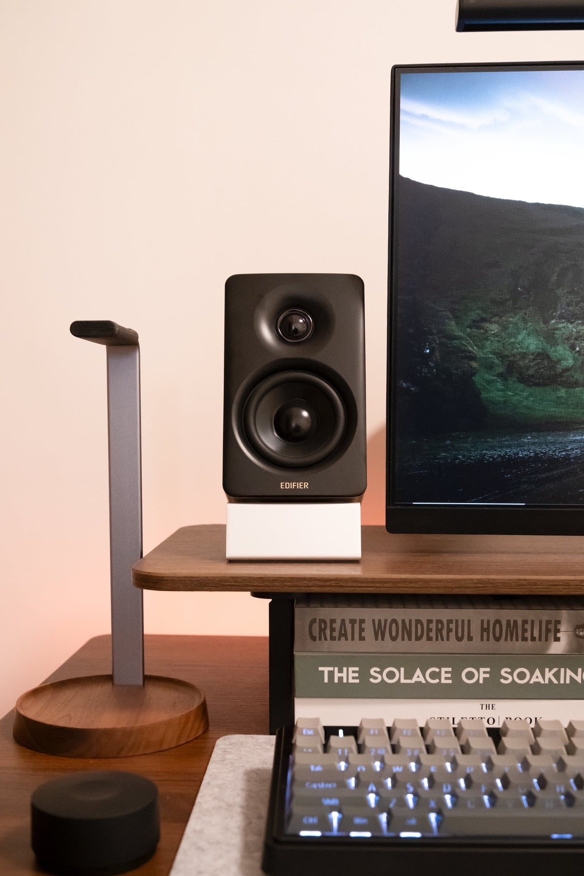 Edifier - M60 Compact Desktop 2.0 Speakers (Pair) - Black