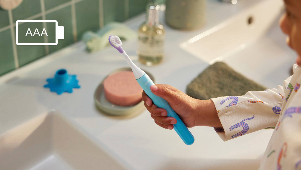 Philips - One for Kids Battery Toothbrush - Gradient Blue Fade