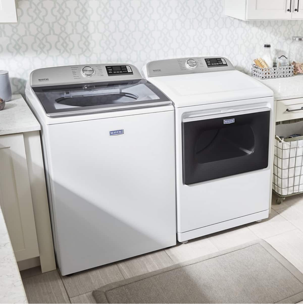 Maytag - 5.3 Cu. Ft. High Efficiency Smart Top Load Washer with Extra Power Button - White