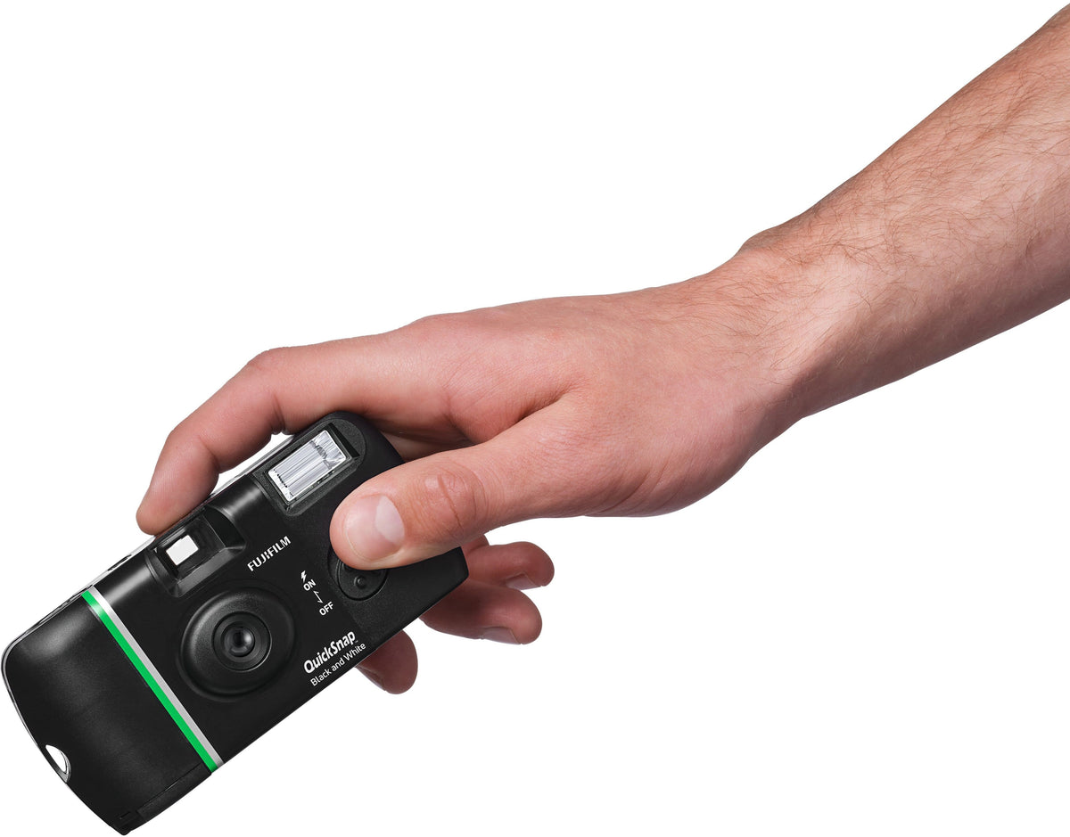 Fujifilm - QuickSnap and White Single-Use Camera - Black