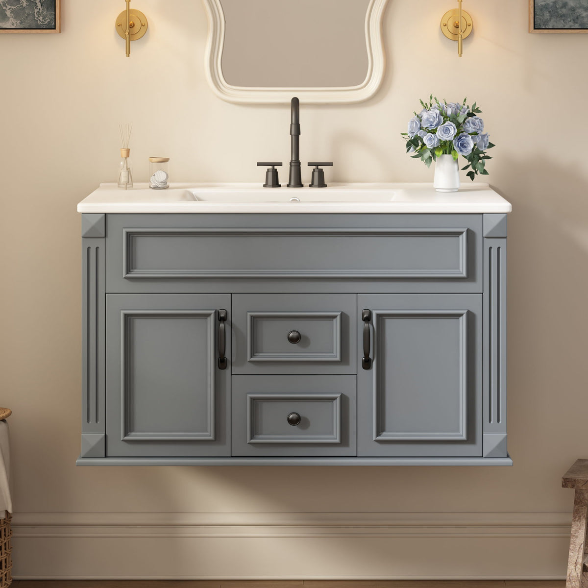 Gabinete de baño de estilo francés sencillo montado en la pared con lavabo