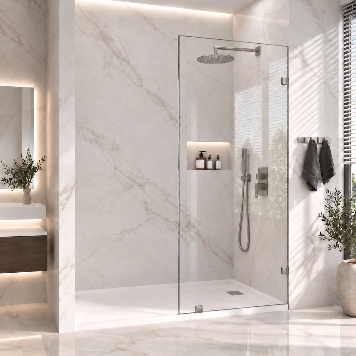 Frameless Bathtub Shower Screen, Reversible Installation