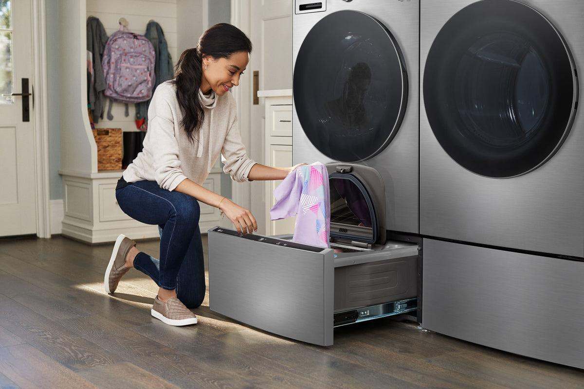 LG - 7.4 Cu. Ft. Stackable Smart Electric Dryer with Steam and Sensor Dry - Graphite Steel
