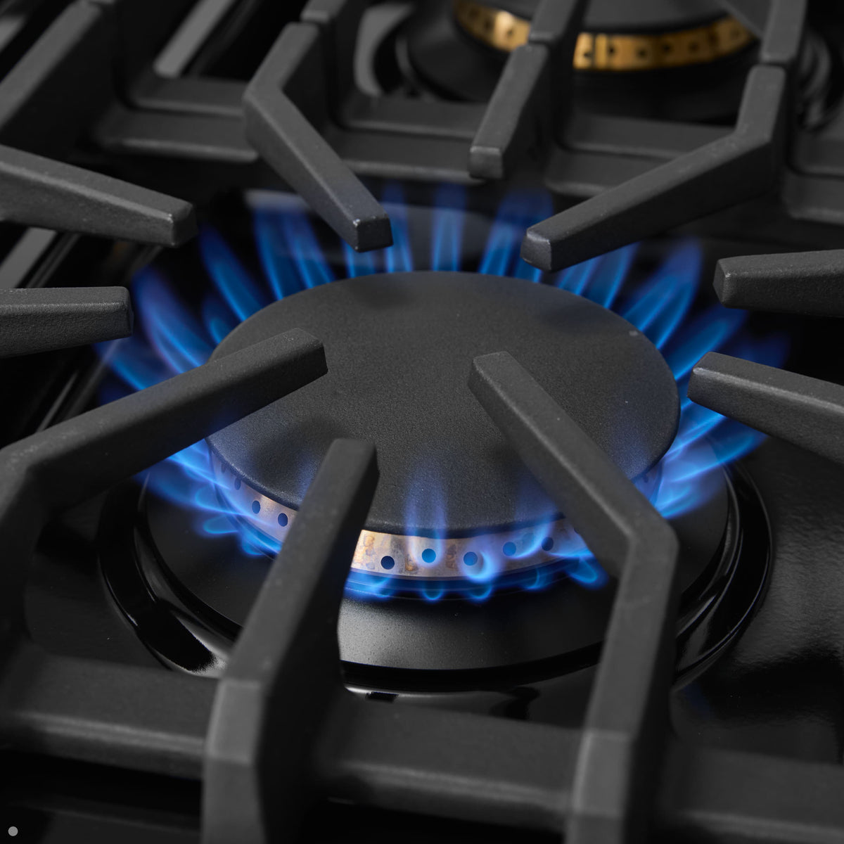 Viking - 48 in. Wide 8 Burner 5-Series Gas Open Burner Range - Stainless Steel