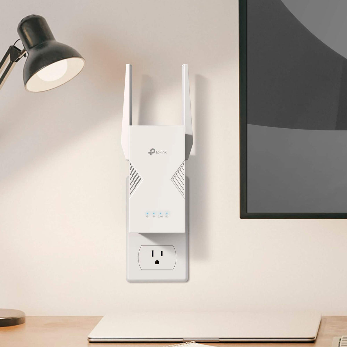 TP-Link - BE3600 Wi-Fi 7 Range Extender - White