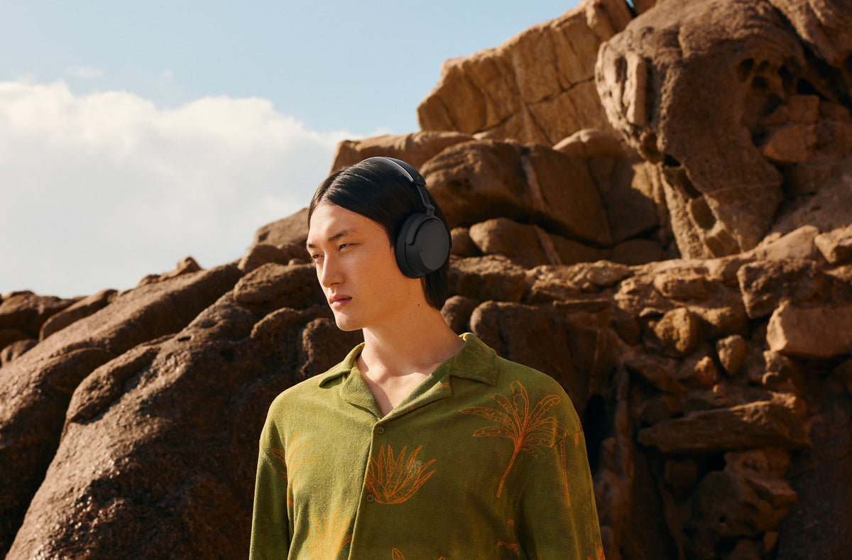 Sennheiser - ACCENTUM Wireless Bluetooth Around-the-ear Headphones – Hybrid Noise Cancelling (ANC), All-Day Comfort - Black