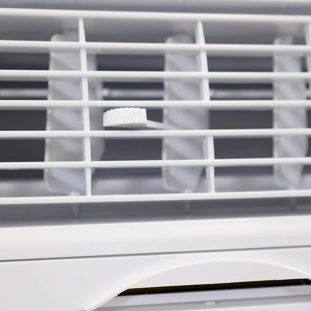 Keystone - 14,000 BTU 230V Through-the-Wall Air Conditioner with Follow Me LCD Remote Control - White