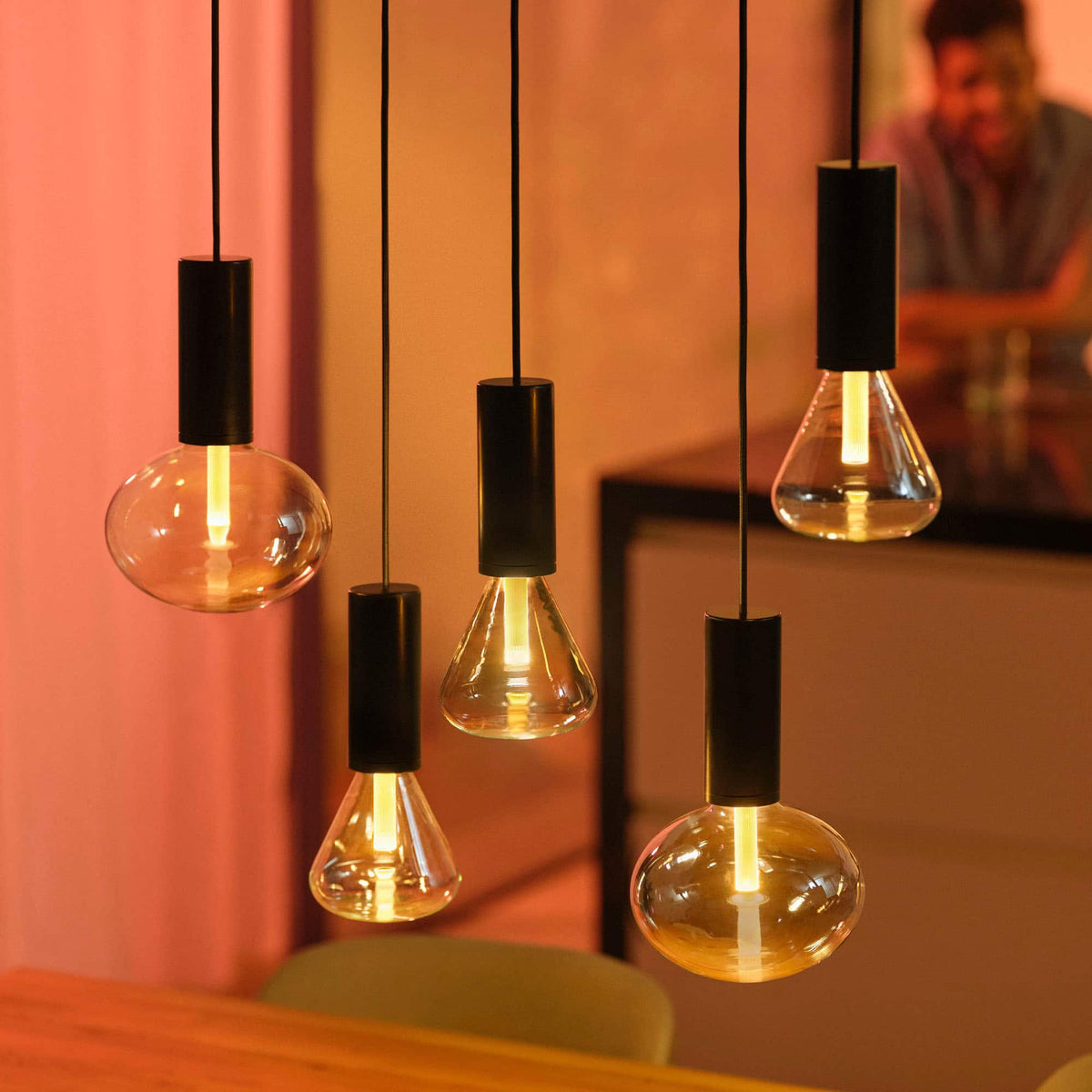 Philips - Hue LightGuide Triangle TR125 - Black