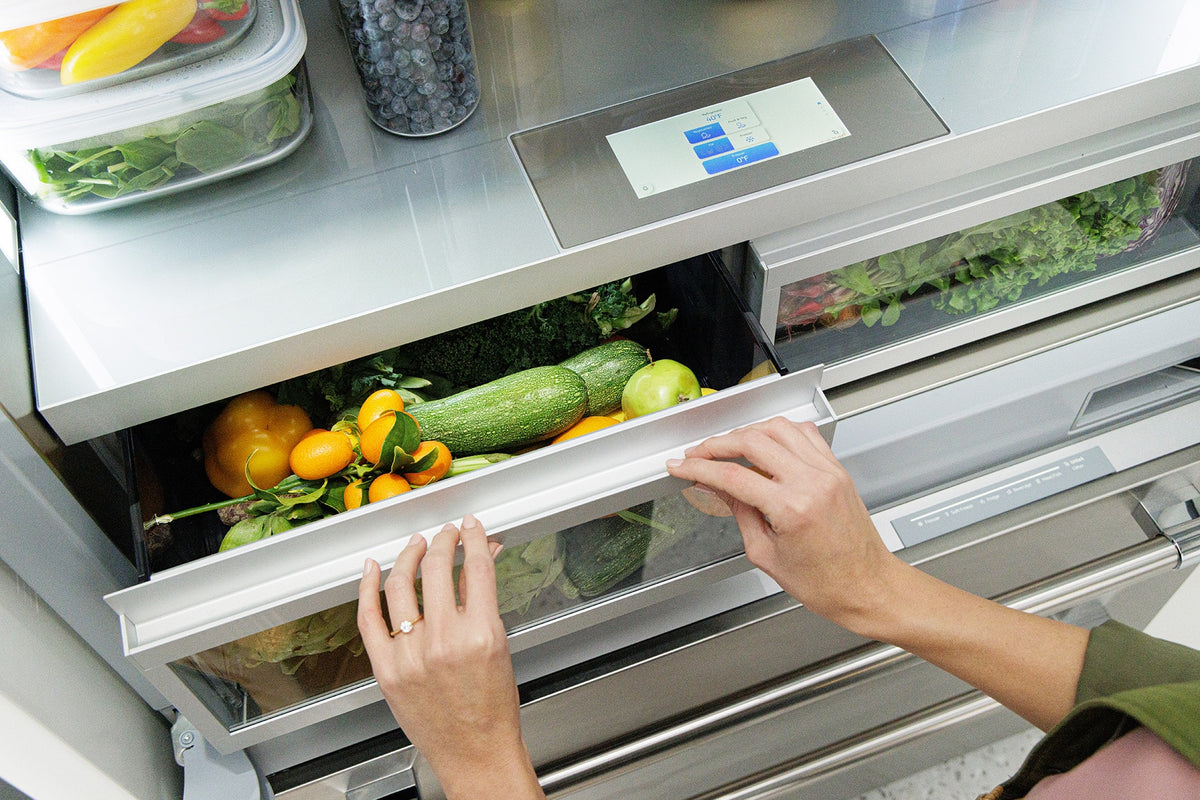 Thermador - Freedom Collection 42 in Wide 23.1 Cu. Ft. Smart Built-in French Door Bottom Freezer Refrigerator - Stainless Steel