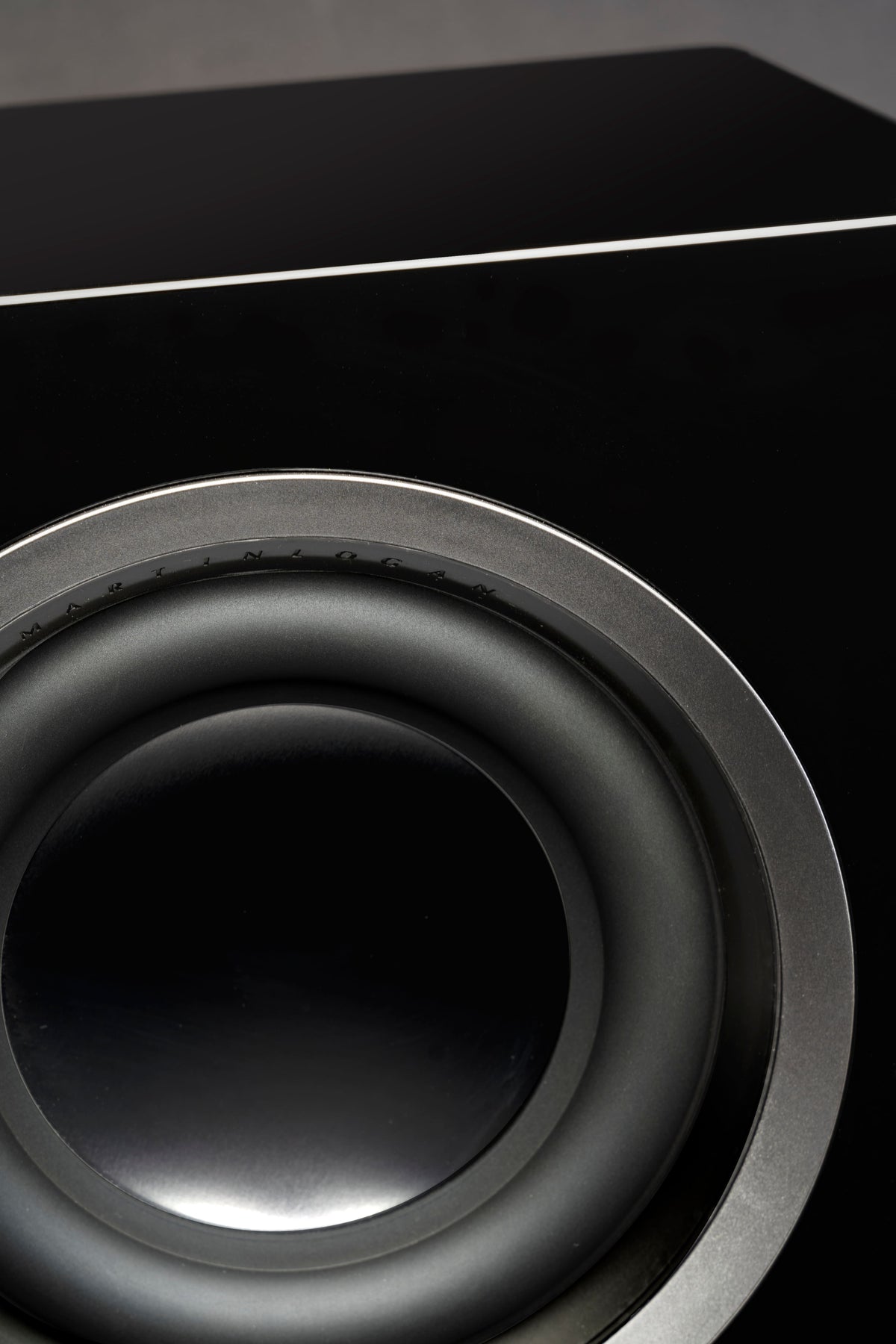 MartinLogan - Abyss 10, 10” Hybrid, Powered Subwoofer, with Magnitude MT-1.6kW Amplifier, Sub Control App, and Wireless Built-In - Gloss Black