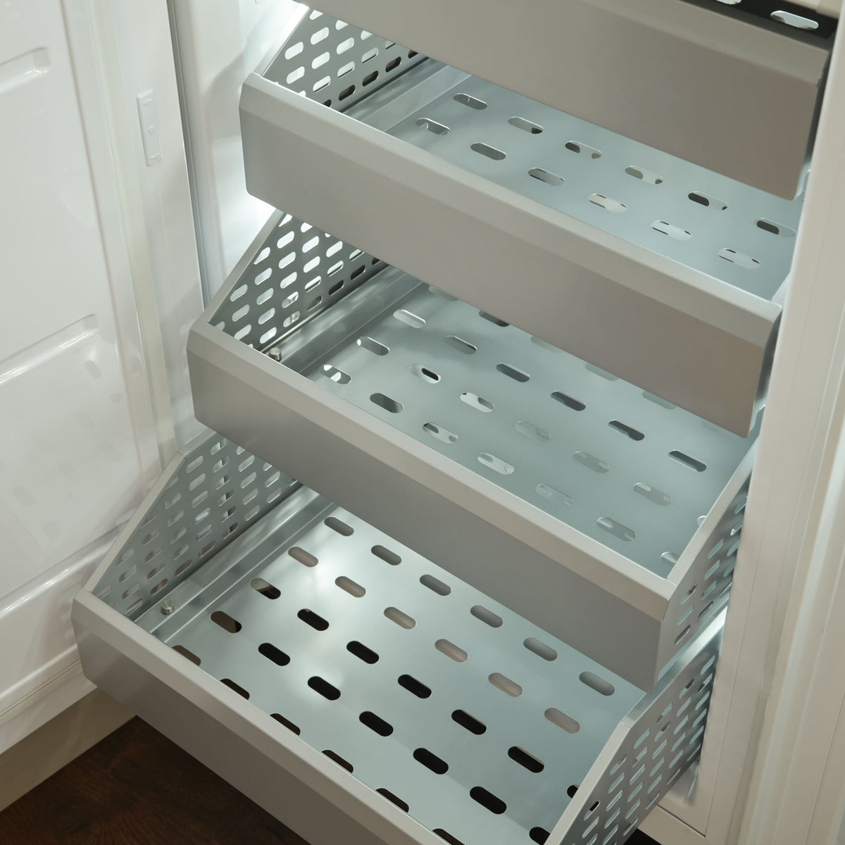 Viking - 30"W 16.0 cu. ft VEIL Integrated Upright Built-in Column Freezer-Custom Panel _RH - Custom Panel Ready