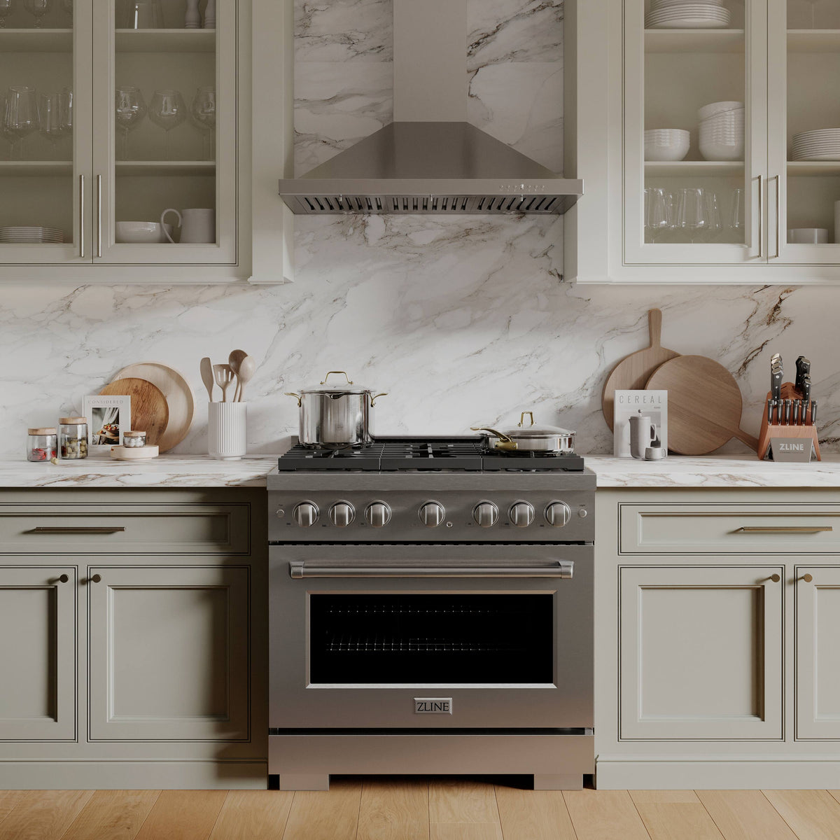 ZLINE - 36 in. Wide 6 Burner 5.2 cu. ft. Paramount Freestanding Gas Range Cooktop and Convection Gas Oven in Stainless Steel - Stainless Steel