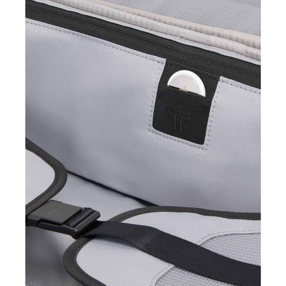 TUMI - Alpha Large Dual Access 22" Expandable Spinner Carry-On Suitcase - Black