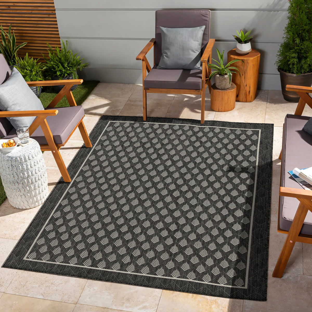 Sunshine - 5'3" X 7'3" Indoor, Outdoor Polypropylene Area Rug - Anthracite