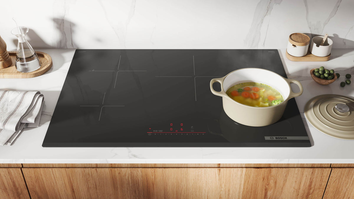 Bosch - 800 Series 30" Built-In Electric Induction Cooktop with 4 elements, HomeConnect and Frameless Design - Black